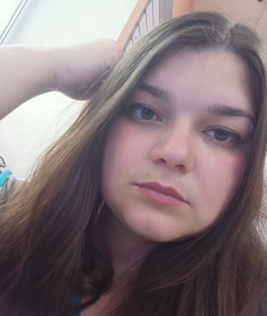 Alina, 32