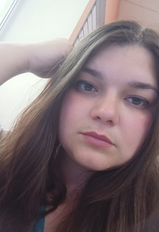 Alina • 32 • Ukraine