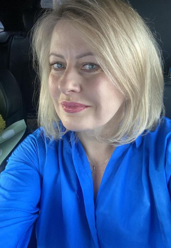 Marina • 51 • Russie