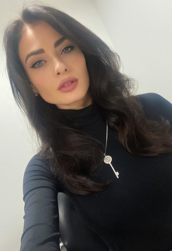 Yara • 33 • Ukraine