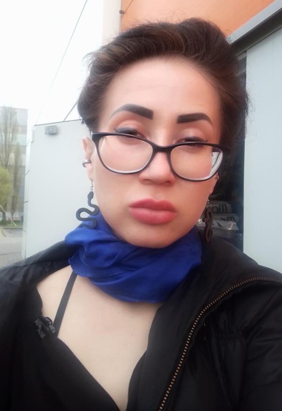 Veronica • 33 • Russia