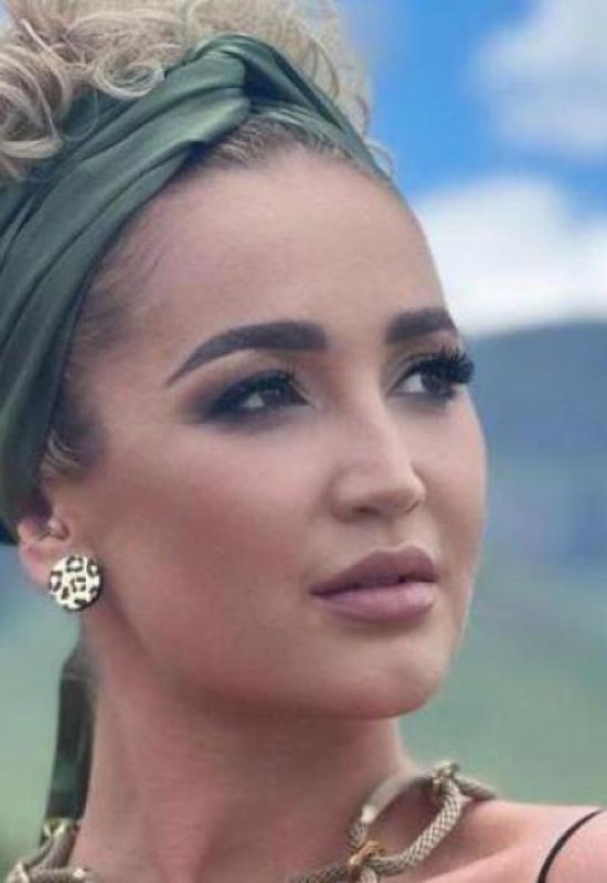Vikky • 38 • Ouzbékistan