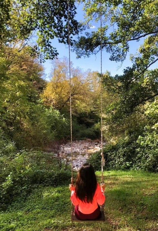 Yana • 36 • Ukraine