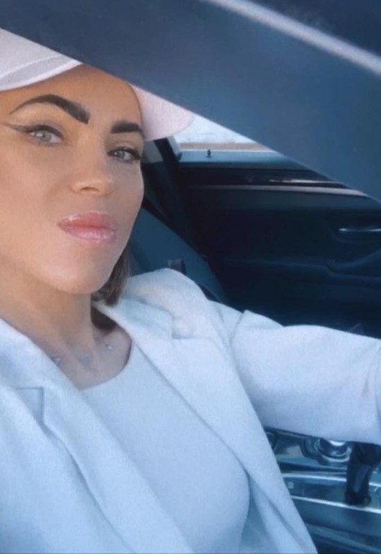 Elena • 42 • Russia