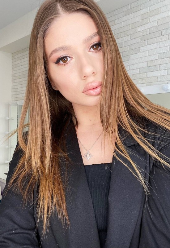 Rita • 24 • Russia