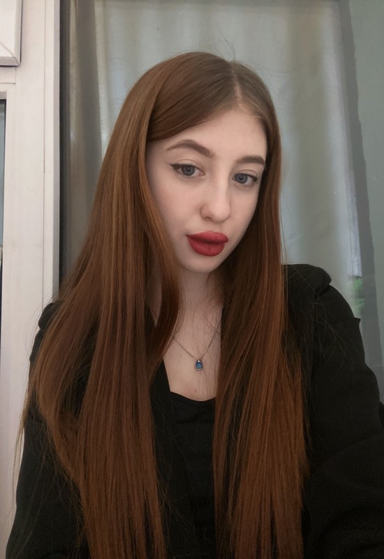 Barbara • 21 • France