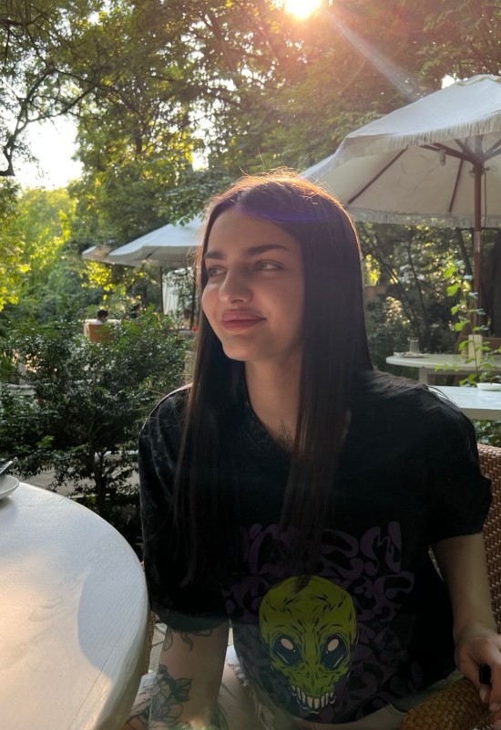 Valeria • 27 • Ukraine