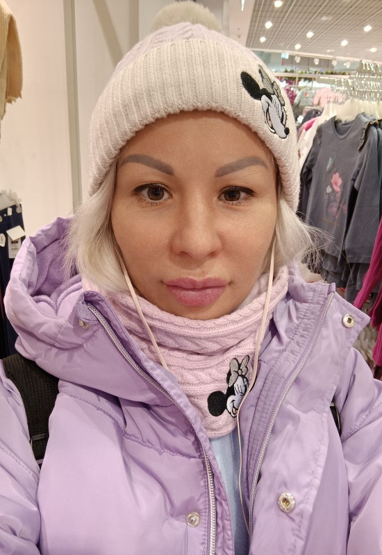 Nastja • 36 • Poland