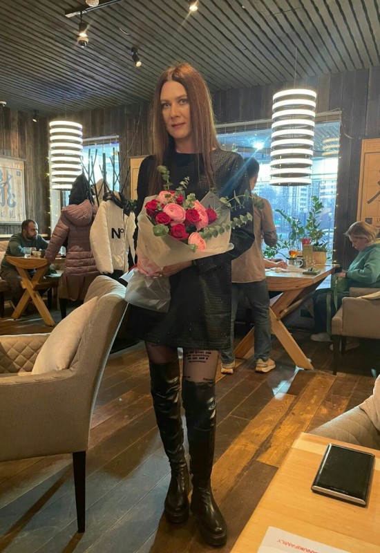 Anna • 44 • Russia