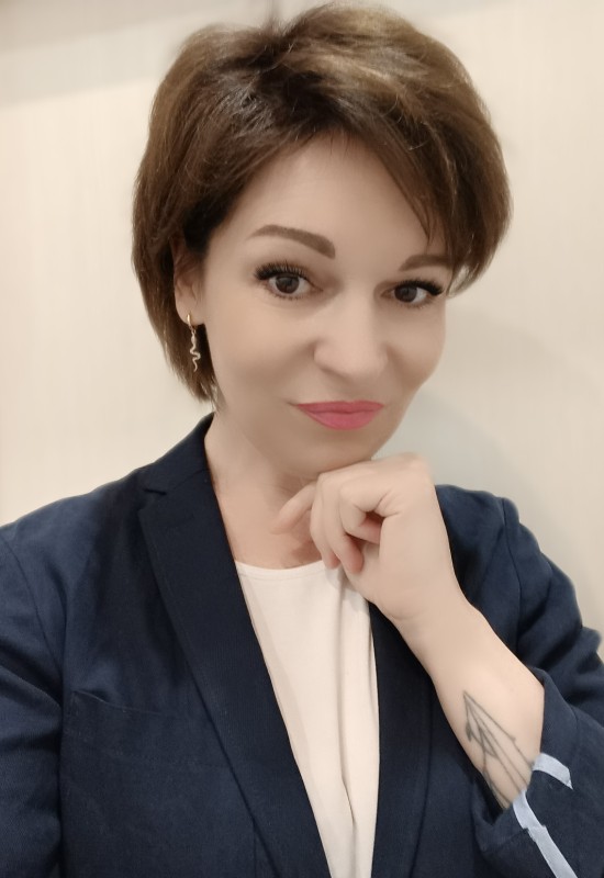 Tatiana • 42 • Україна