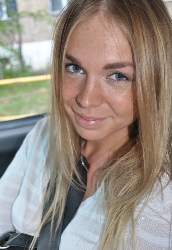 Yana • 38 • Ukraine 🇺🇦