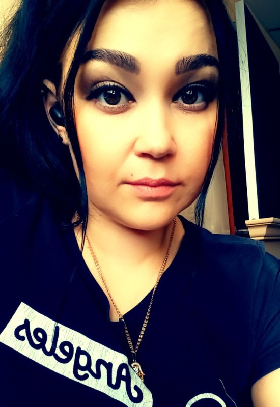 Ilmira • 35 • United Kingdom