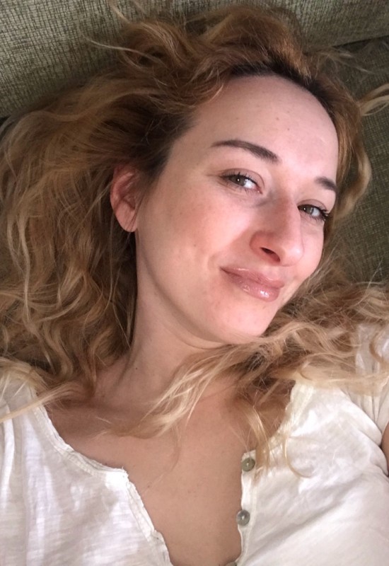 Yana • 37 • Украина