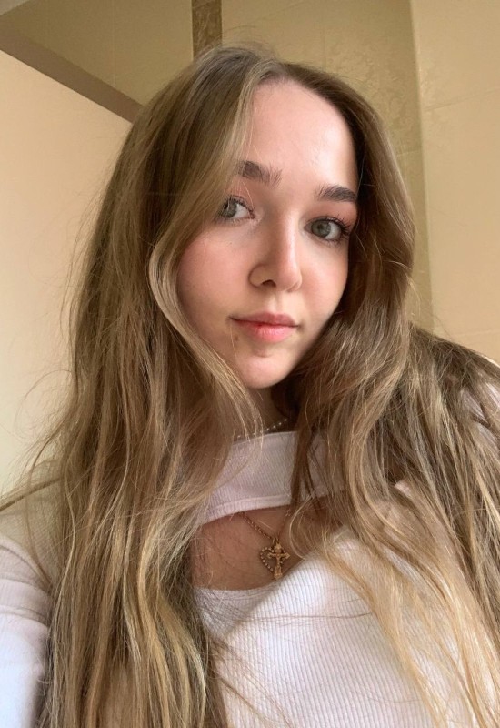 Darya • 27 • Ukraine