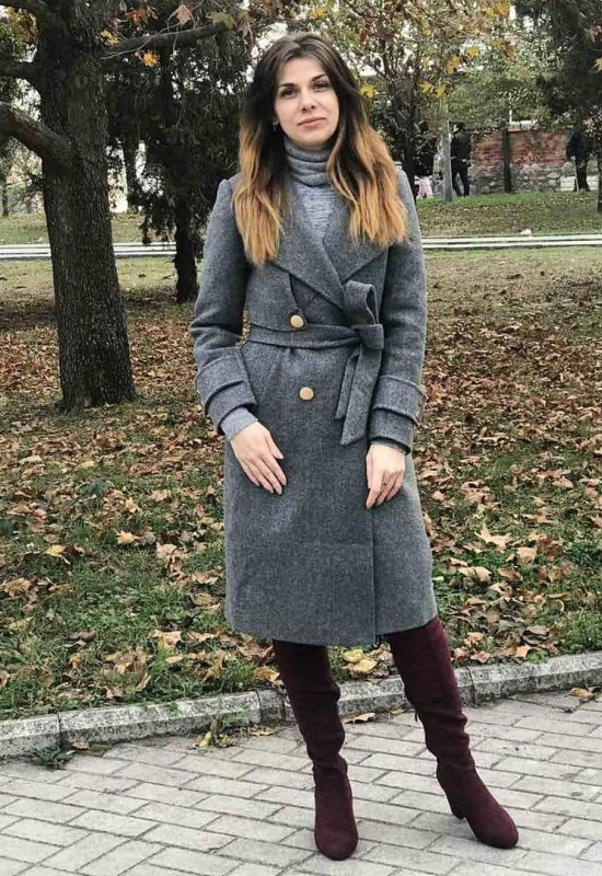 Olya • 38 • Latvia