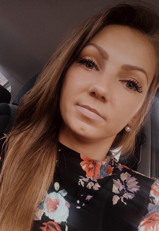 Emma • 32 • Ukraine