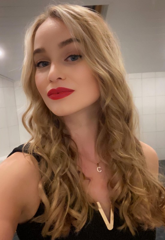 Marina • 37 • Україна