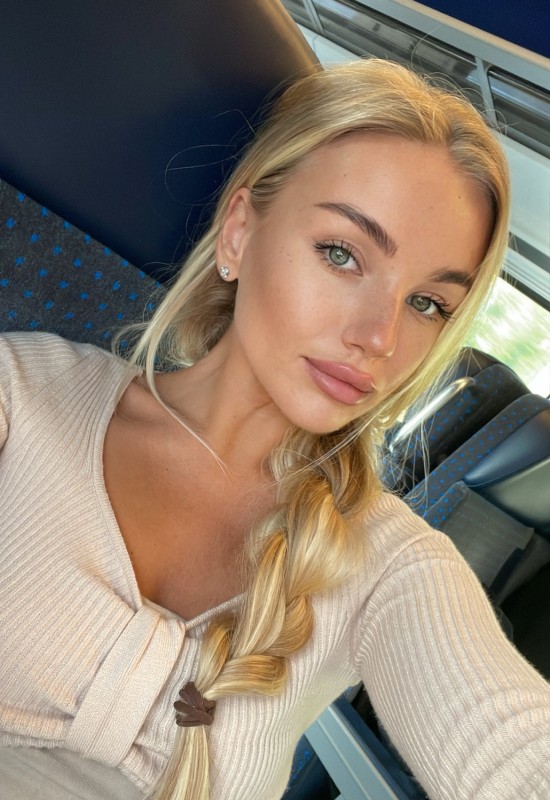 Ekaterina • 30 • Allemagne