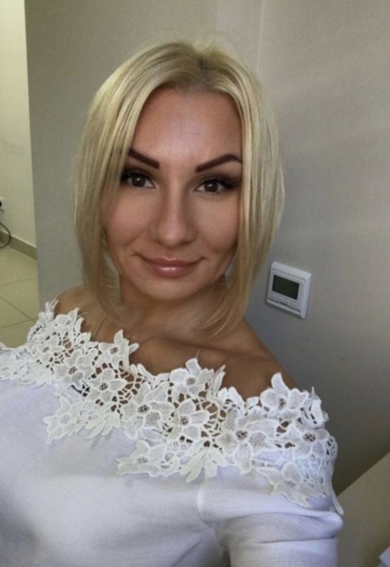 Olga • 38 • Ukraine 🇺🇦