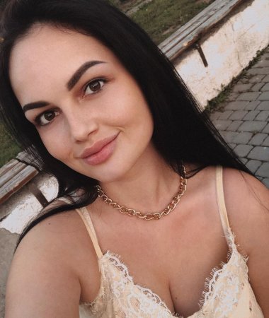 Darina, 36