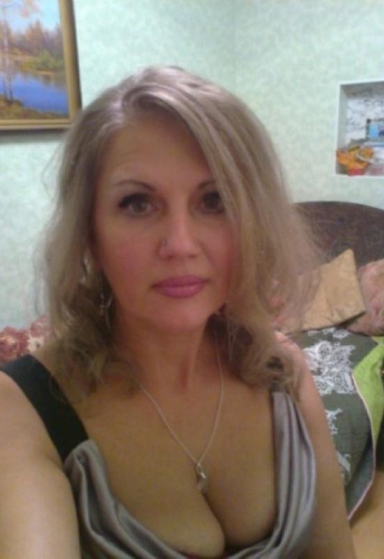 Anna • 50 • Russia