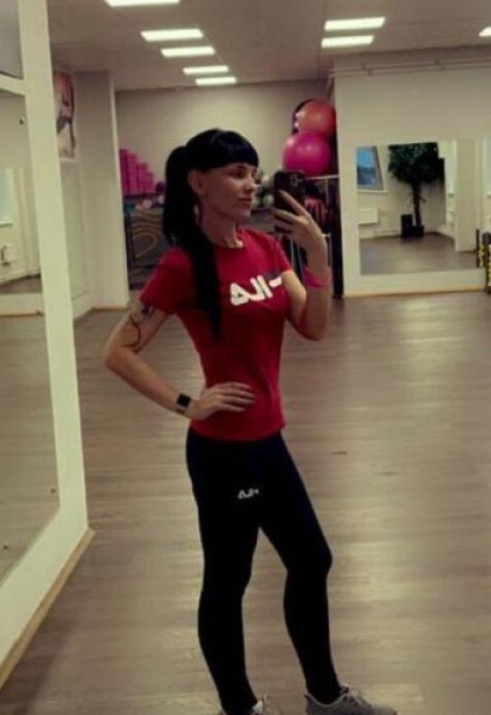 Darya • 35 • Russia