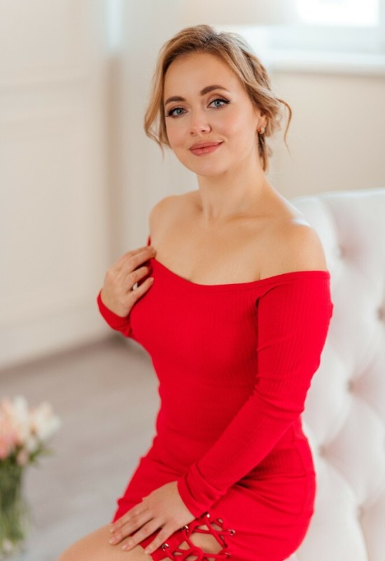 Vicky • 43 • Ukraine