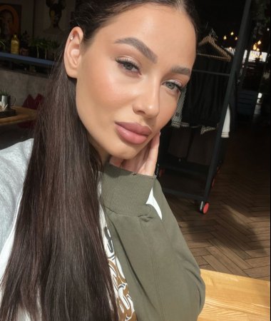 Marry, 37