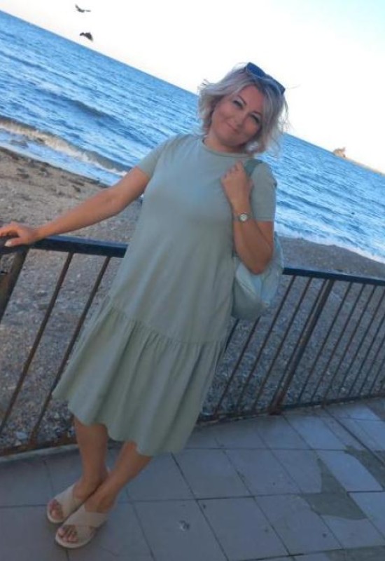 Vera • 42 • Russia