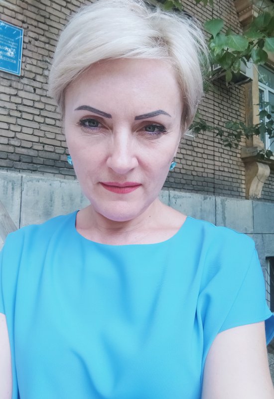 Elena • 47 • Ukraine