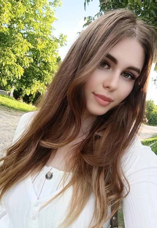 Svetlana • 28 • Belarus
