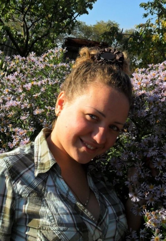 Aleksandra • 40 • Ukraine