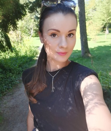 Natalia, 35