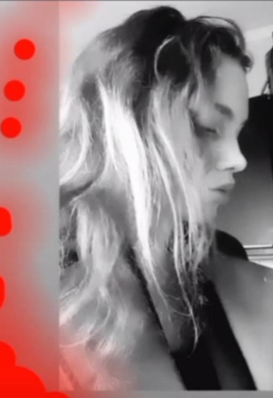 Anna • 22 • Russia