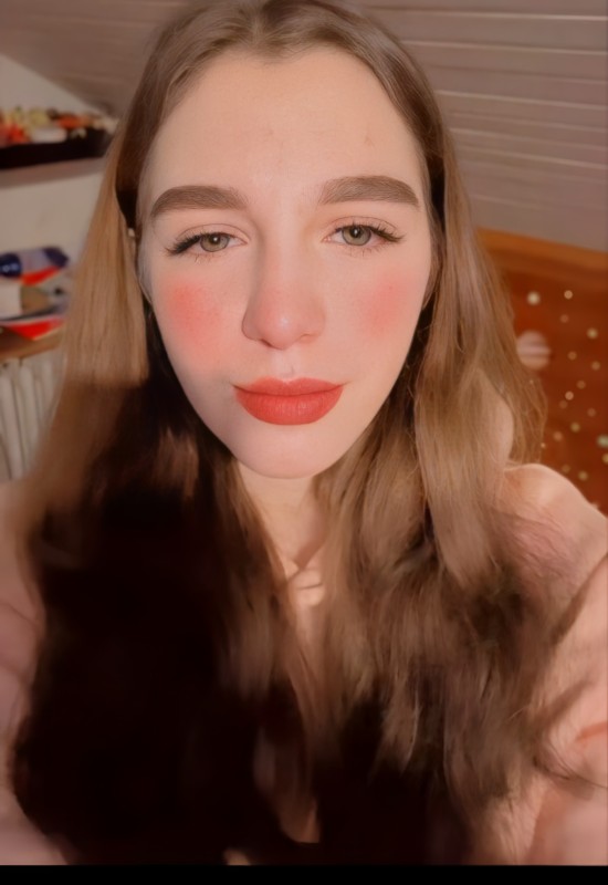 Anastasiia • 26 • Ukraine 🇺🇦