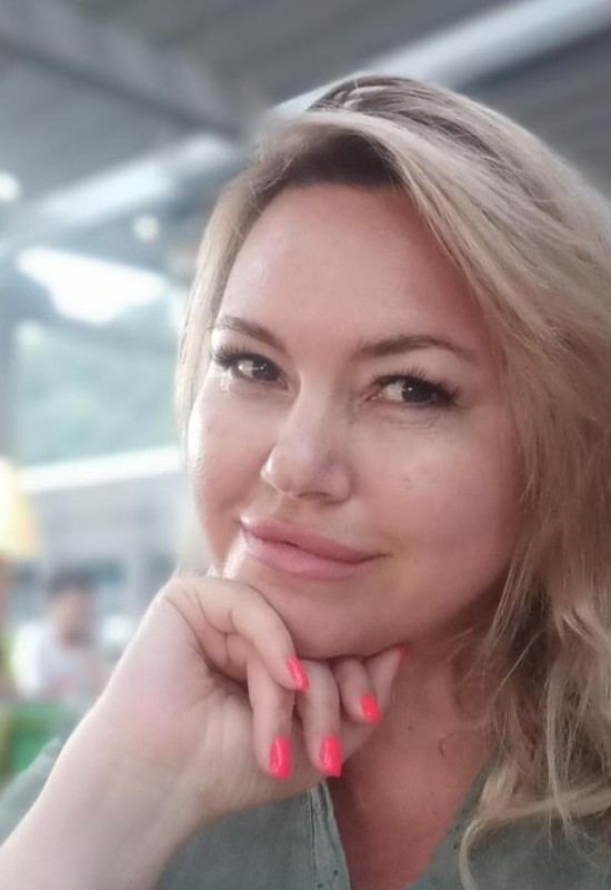 Guzalliya  • 47 • Russie