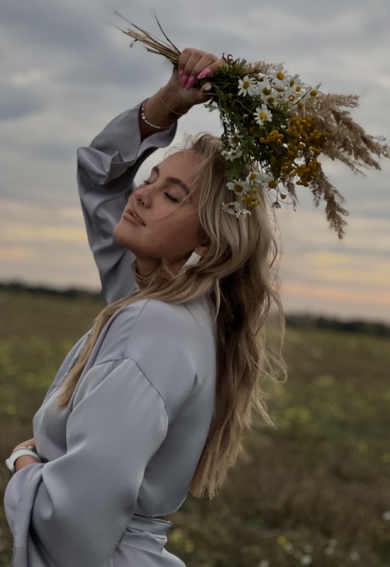 Julia • 25 • Suède