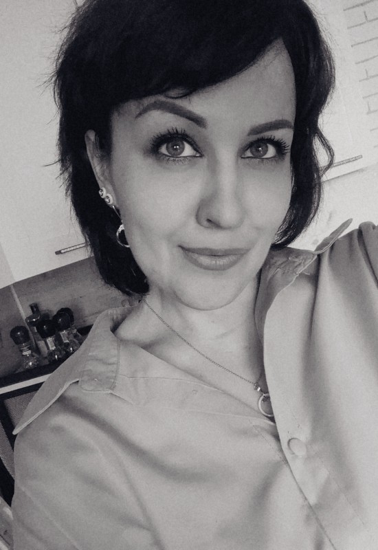 Zh • 44 • Russie