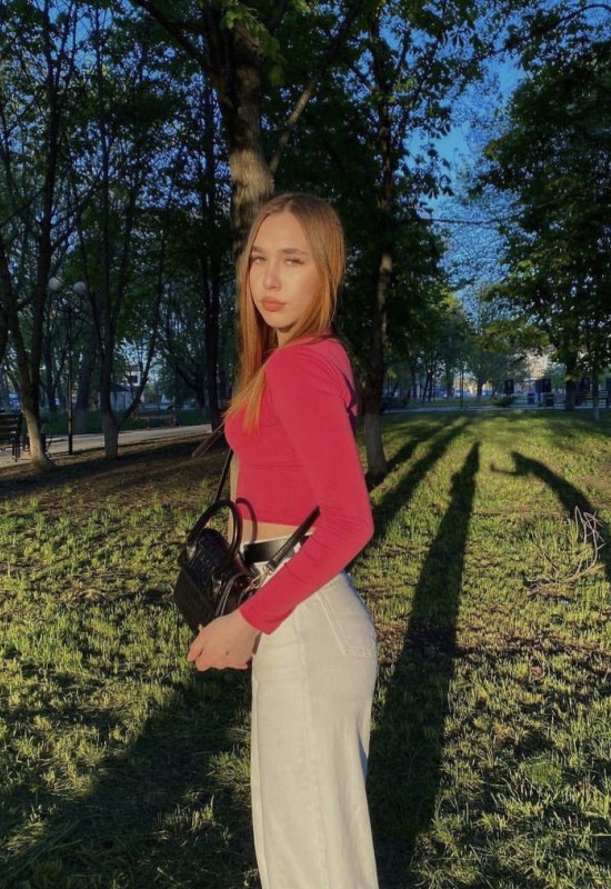 Yulia • 26 • Russia