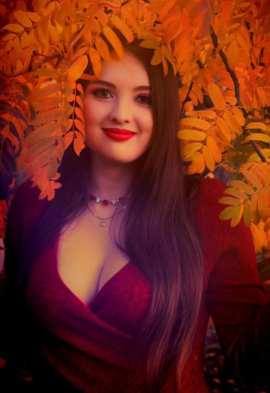 Nelli • 31 • Russia