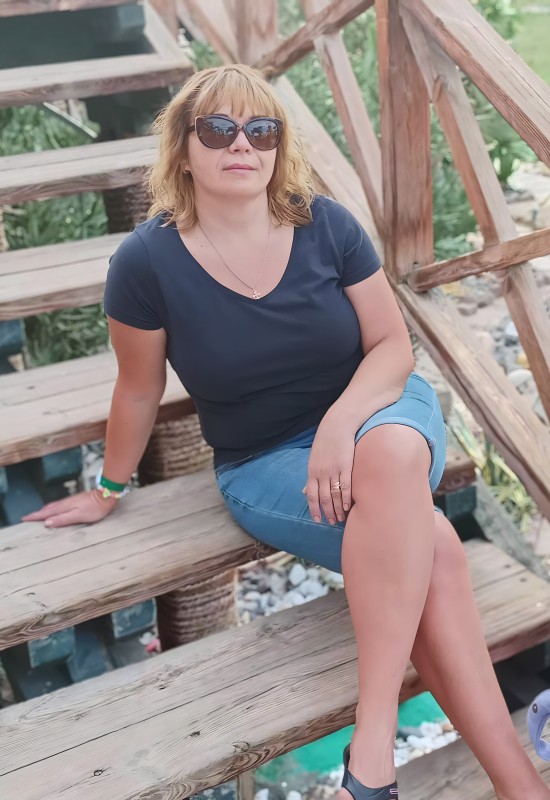 Veronika  • 48 • Ukraine