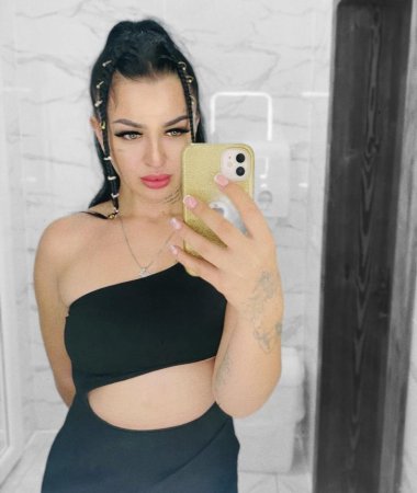 Kristina, 27