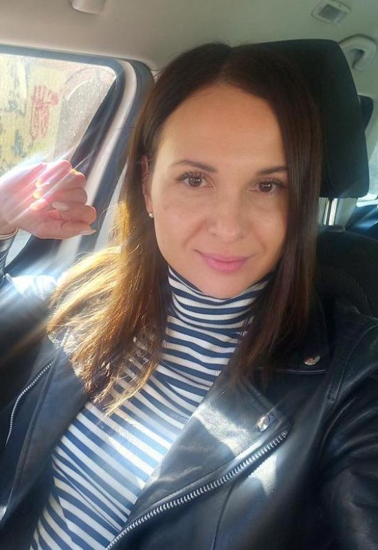 Elena • 41 • Russia