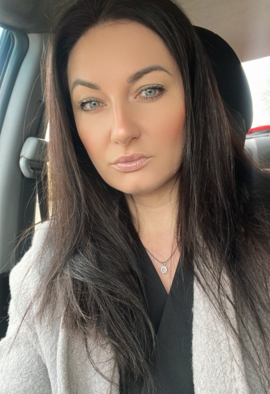 Natalia • 41 • Russie