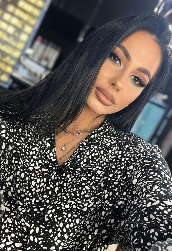 Tatiana • 33 • Russia