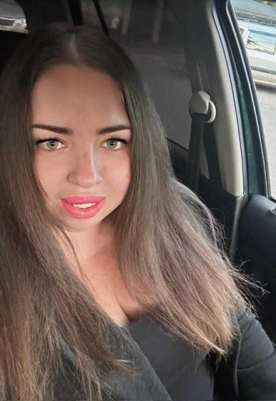 Olessia • 38 • Russie