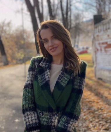 Natalia, 41