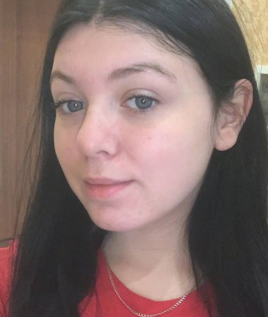 Anna, 22