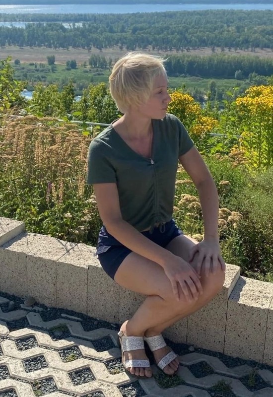 Lyudmila • 43 • Russia