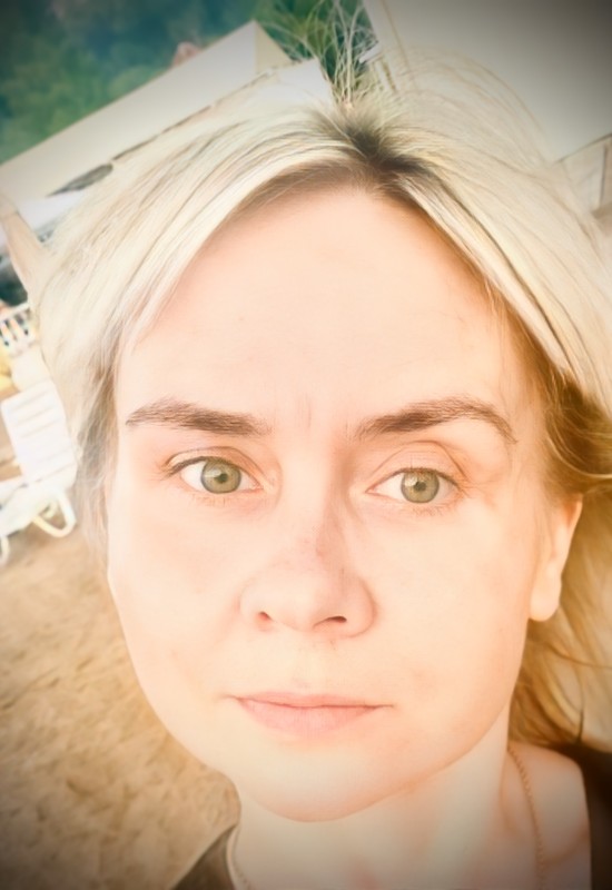 Natali • 44 • Russie